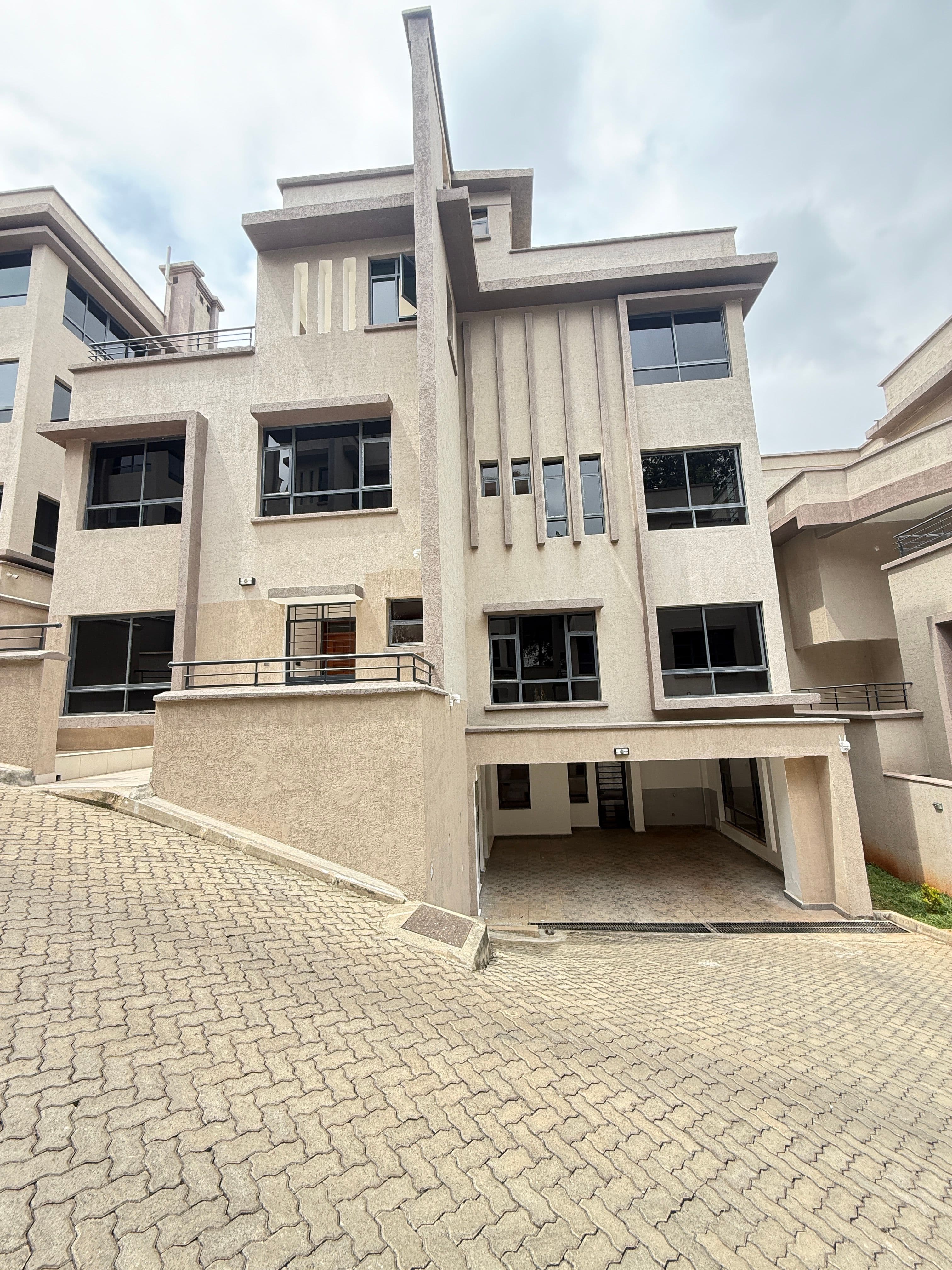 Townhouse in Lavington